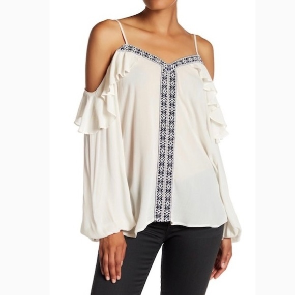 Pleione Tops - Pleione XL Cream embroidered cold shoulder blouse